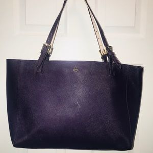Tory Burch York Style Large Bucket Tote!!